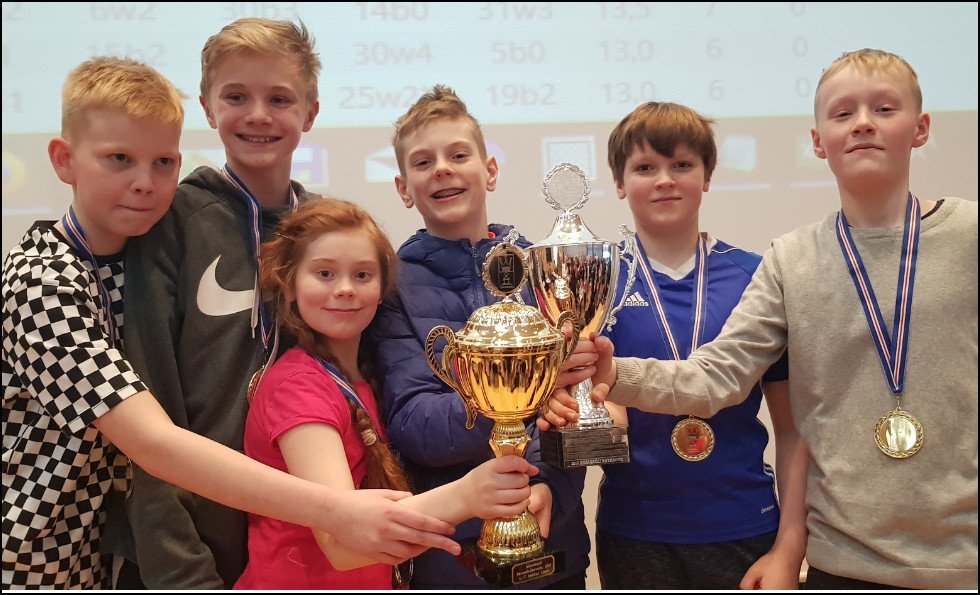 Hörðuvallaskóli Íslandsmeistari í skák!