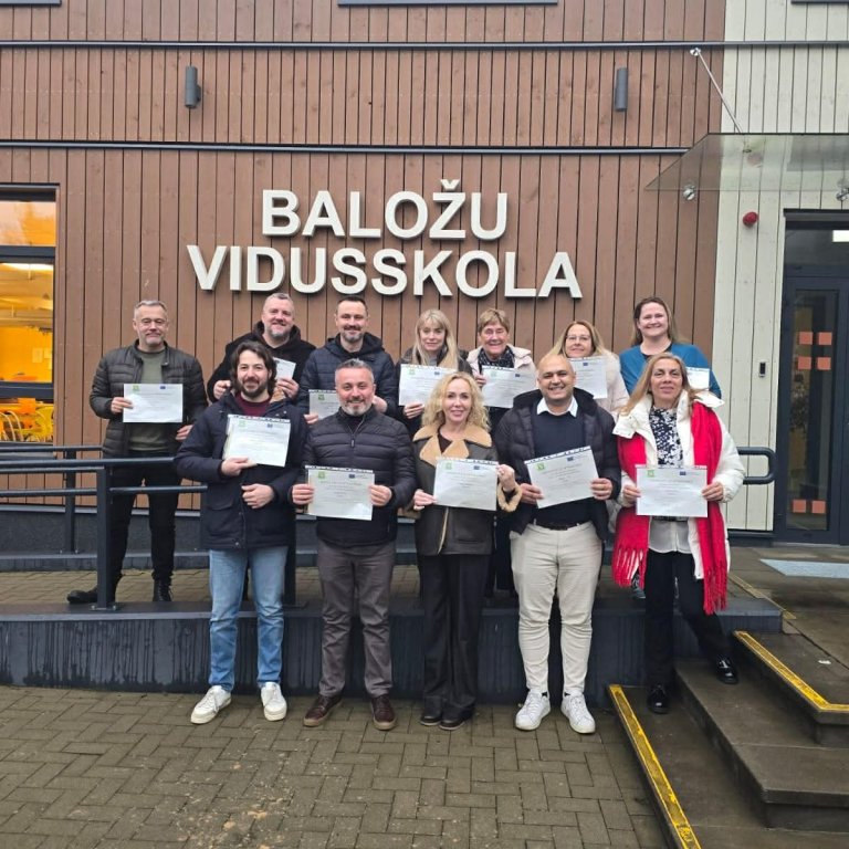 Hörðuvallaskóli STEAMing Ahead (Erasmus+ verkefni)